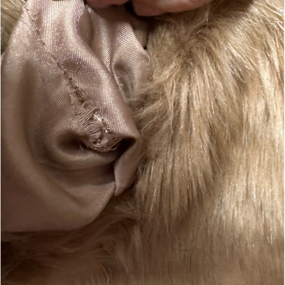 Fabulous Coat - Picture 7 of 8